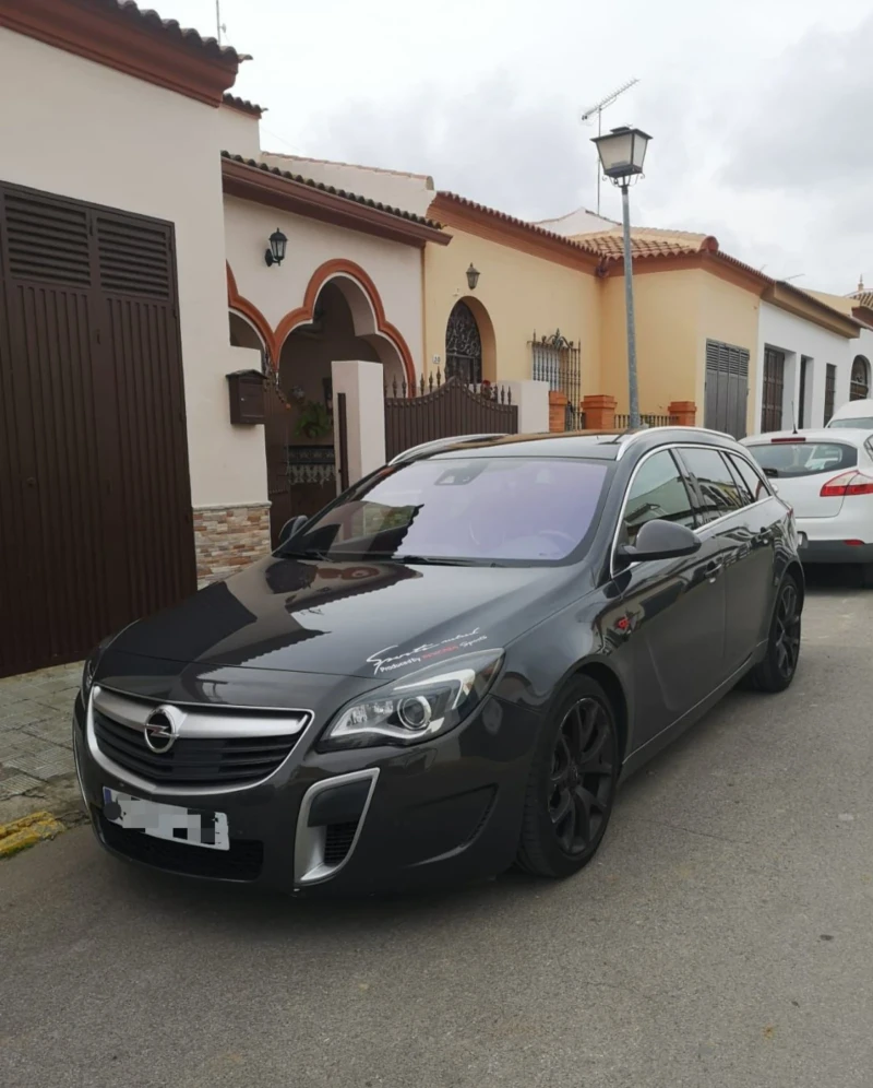 Opel Insignia OPC LIMITED EDITION Бензин Автомат 4x4 Full extra , снимка 1 - Автомобили и джипове - 48472476