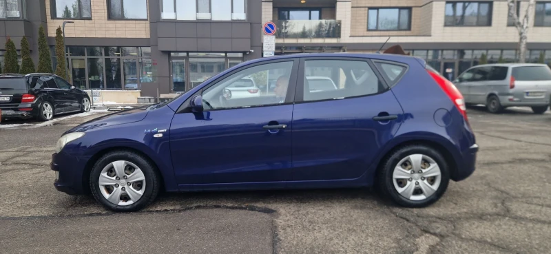 Hyundai I30 1, 6CRDI, КЛИМАТРО, снимка 6 - Автомобили и джипове - 48590909