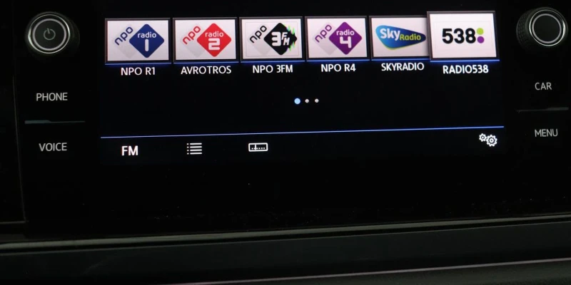 VW Polo 1.5TSI/150HP/R-LINE/PANO/NAVI/LED/429vpr, снимка 12 - Автомобили и джипове - 50288591