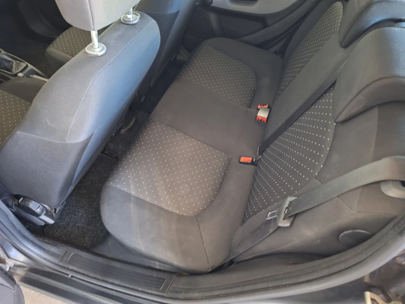 Fiat Punto 1.2i Grande punto, снимка 16 - Автомобили и джипове - 51519083