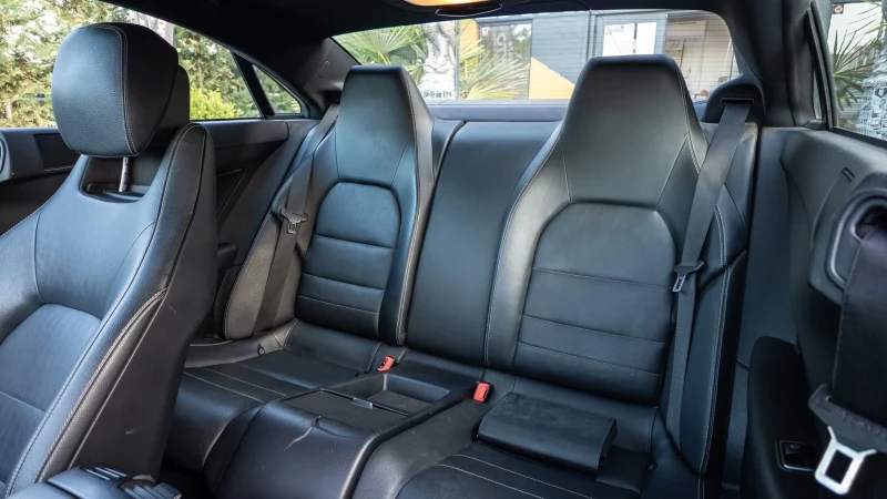 Mercedes-Benz E 350 D COUPE FULL AMG LINE ЛИЗИНГ 100%, снимка 15 - Автомобили и джипове - 52082647