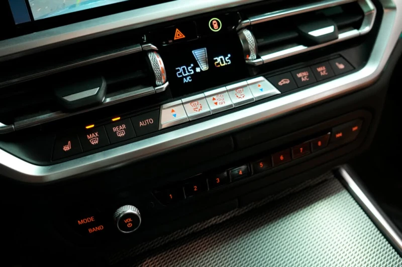 BMW 340 ПАМЕТ* 360 КАМЕРА* ПАНОРАМА* ПОДГРЕВ* КОЖА, снимка 10 - Автомобили и джипове - 52836272