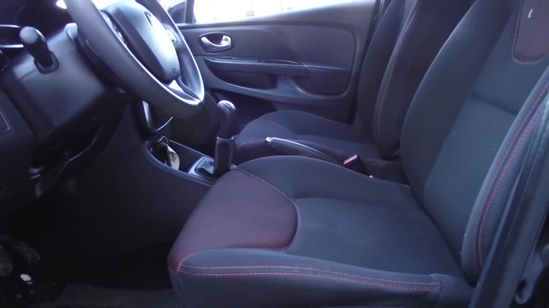 Renault Clio 1.5.d.75.k.c.NAVI.DVD., снимка 14 - Автомобили и джипове - 53072242