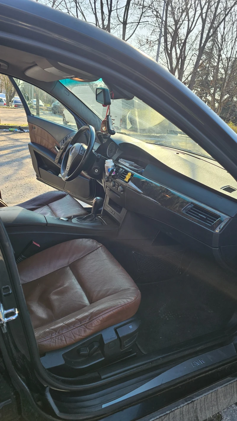 BMW 530, снимка 13 - Автомобили и джипове - 53134859