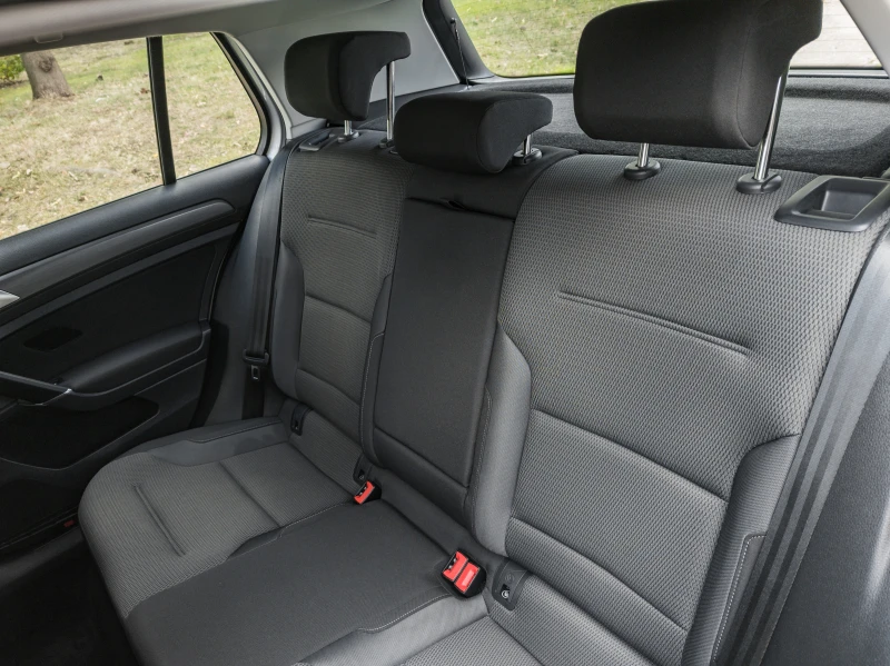 VW Golf, снимка 10 - Автомобили и джипове - 53295892