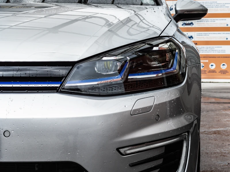 VW Golf, снимка 4 - Автомобили и джипове - 53295892