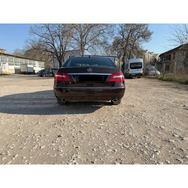 Mercedes-Benz E 350 CDI 231к.с. РЕГИСТРИРАН! ОБСЛУЖЕН!, снимка 7 - Автомобили и джипове - 54169218