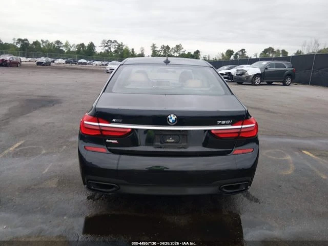 BMW 750 I* М ПАКЕТ* ЛИЗИНГ* ОБДУХ* HUD, снимка 16 - Автомобили и джипове - 54701810