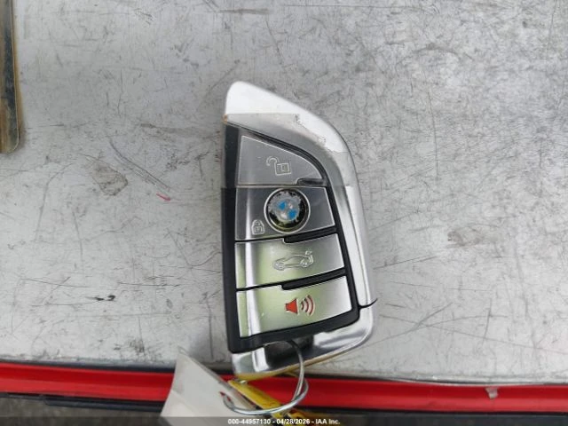 BMW 750 I* М ПАКЕТ* ЛИЗИНГ* ОБДУХ* HUD, снимка 11 - Автомобили и джипове - 54701810