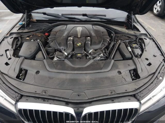 BMW 750 I* М ПАКЕТ* ЛИЗИНГ* ОБДУХ* HUD, снимка 10 - Автомобили и джипове - 54701810
