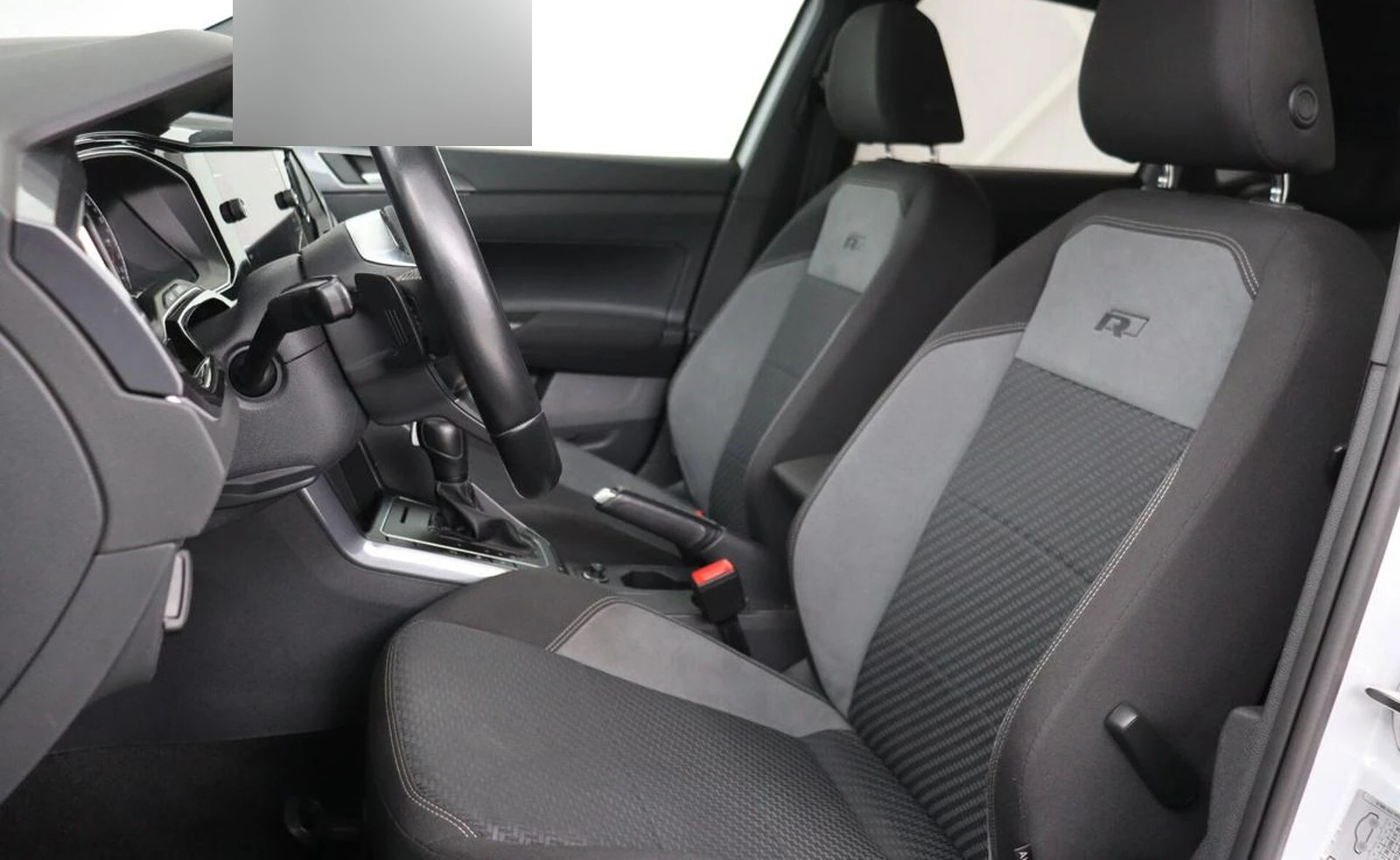 VW Polo 1.5TSI/150HP/R-LINE/PANO/NAVI/LED/429v - изображение 7