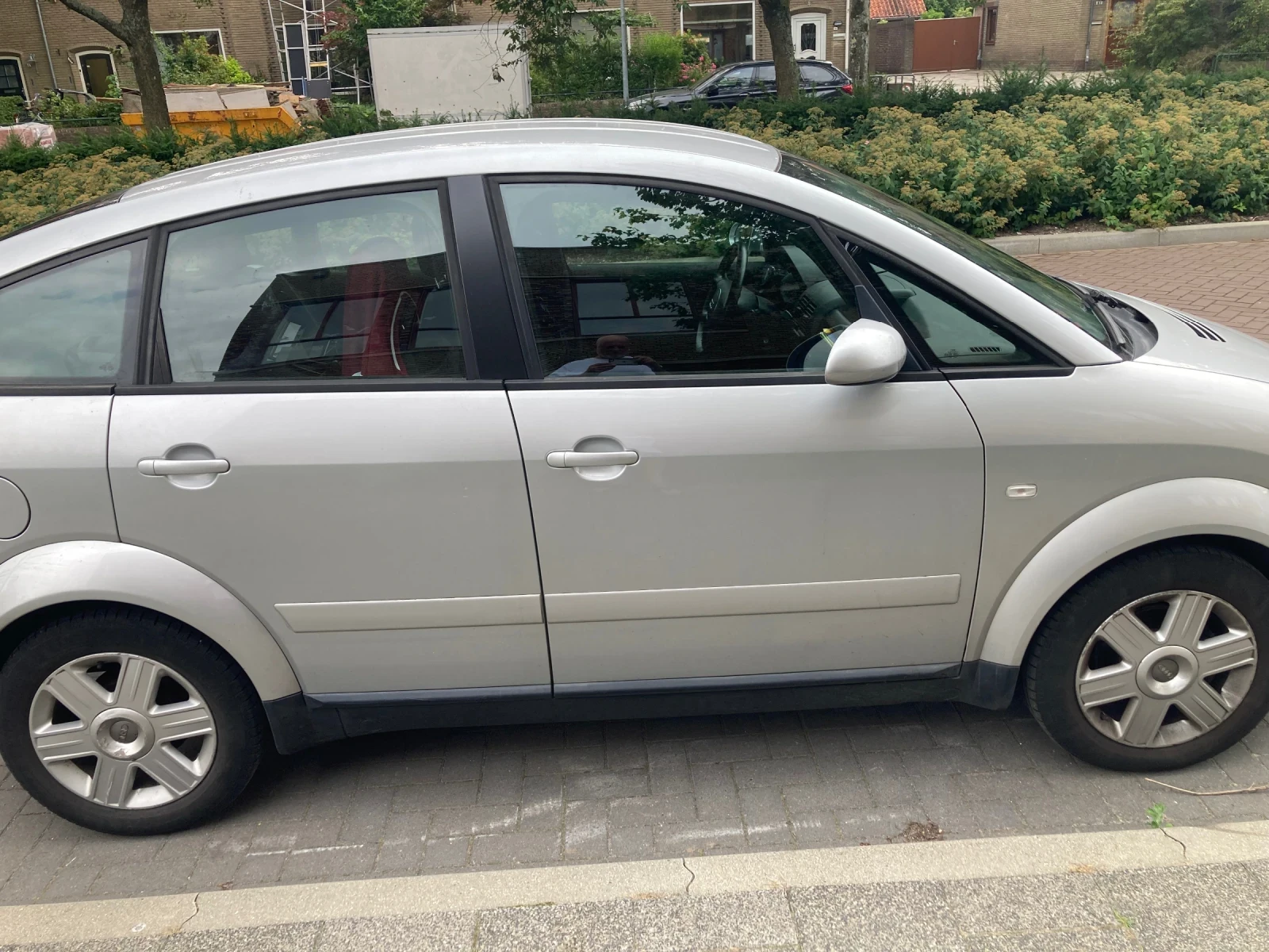 Audi A2 1, 4 TD - изображение 2