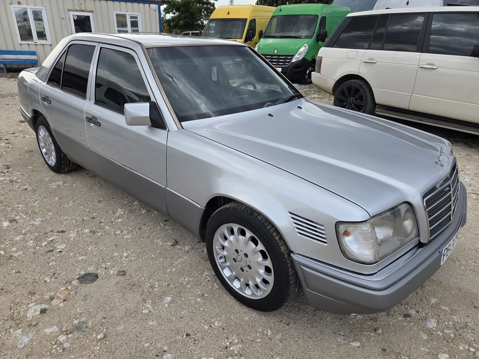 Mercedes-Benz 124 E250D.климатик.113кс. - изображение 3