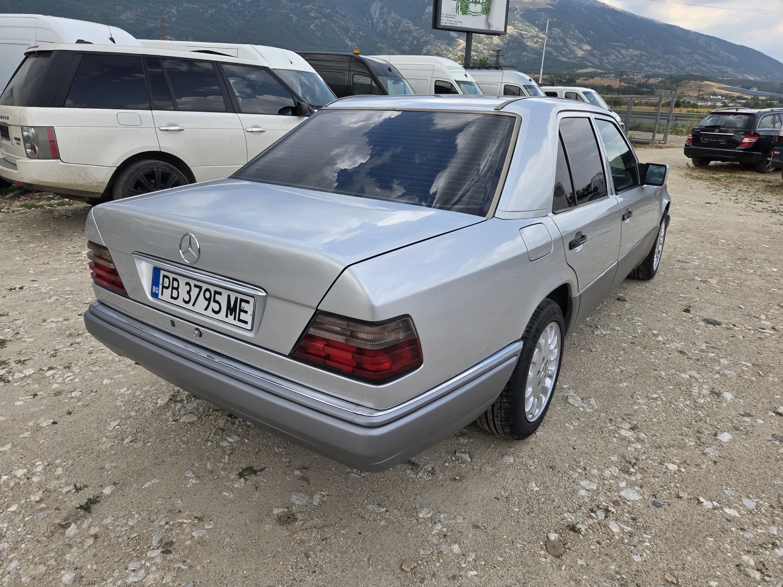 Mercedes-Benz 124 E250D.климатик.113кс. - изображение 5