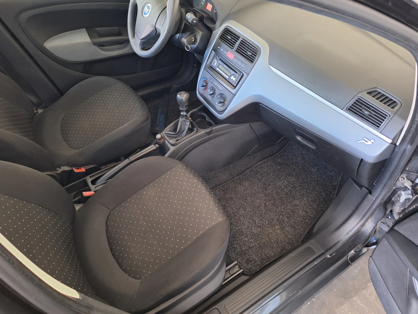 Fiat Punto 1.2i Grande punto | Mobile.bg   12