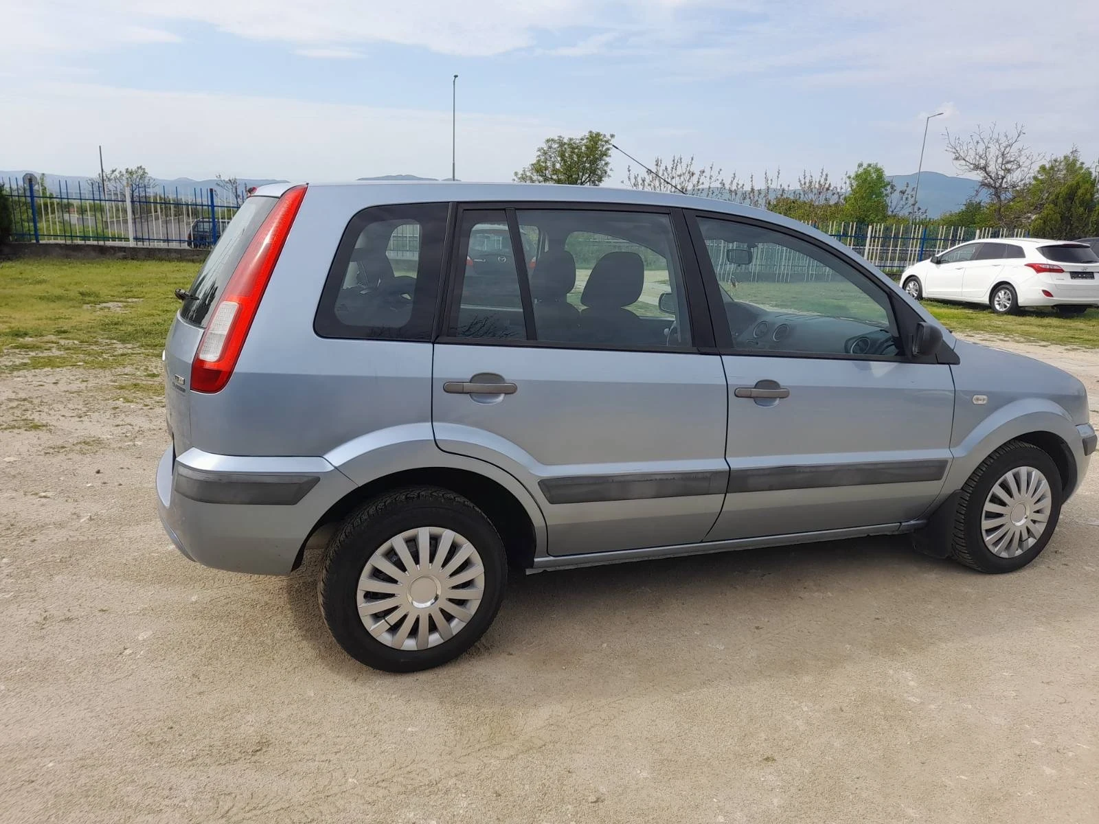 Ford Fusion 1.4 TDCI - изображение 8