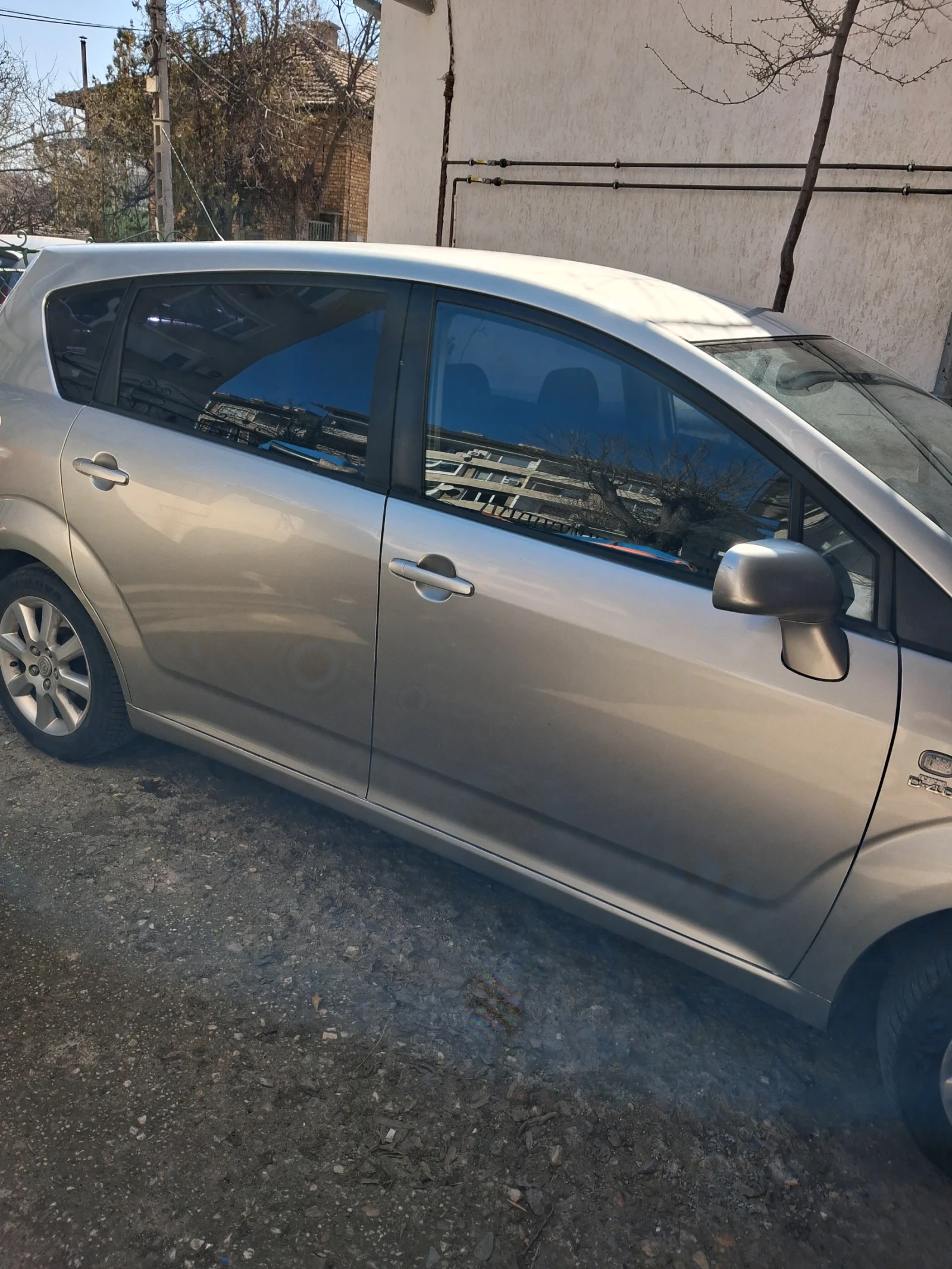 Toyota Corolla verso  - изображение 3