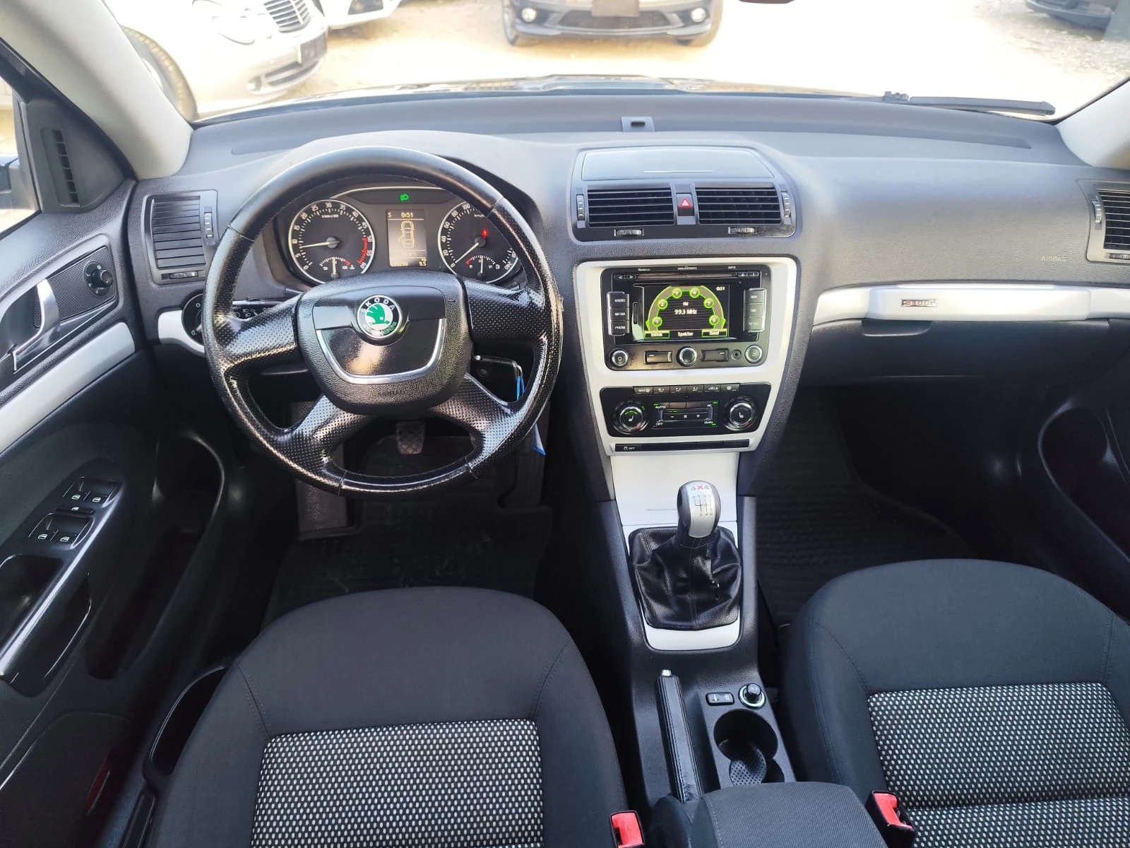 Skoda Octavia 2.0TDI 4X4 SCOUT, снимка 10 - Автомобили и джипове - 53796213