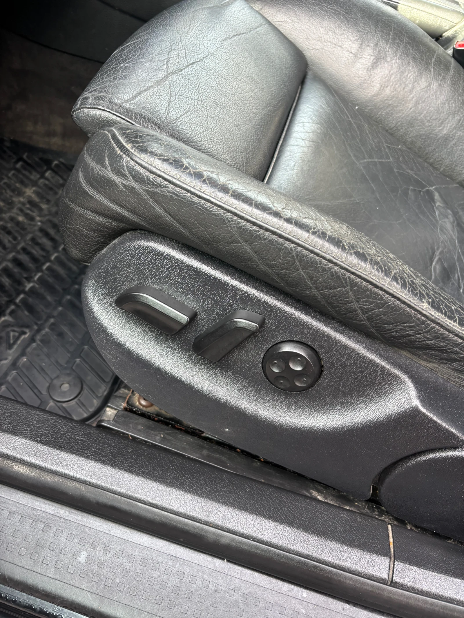 Audi A4 1.9 TDI, снимка 14 - Автомобили и джипове - 54162347