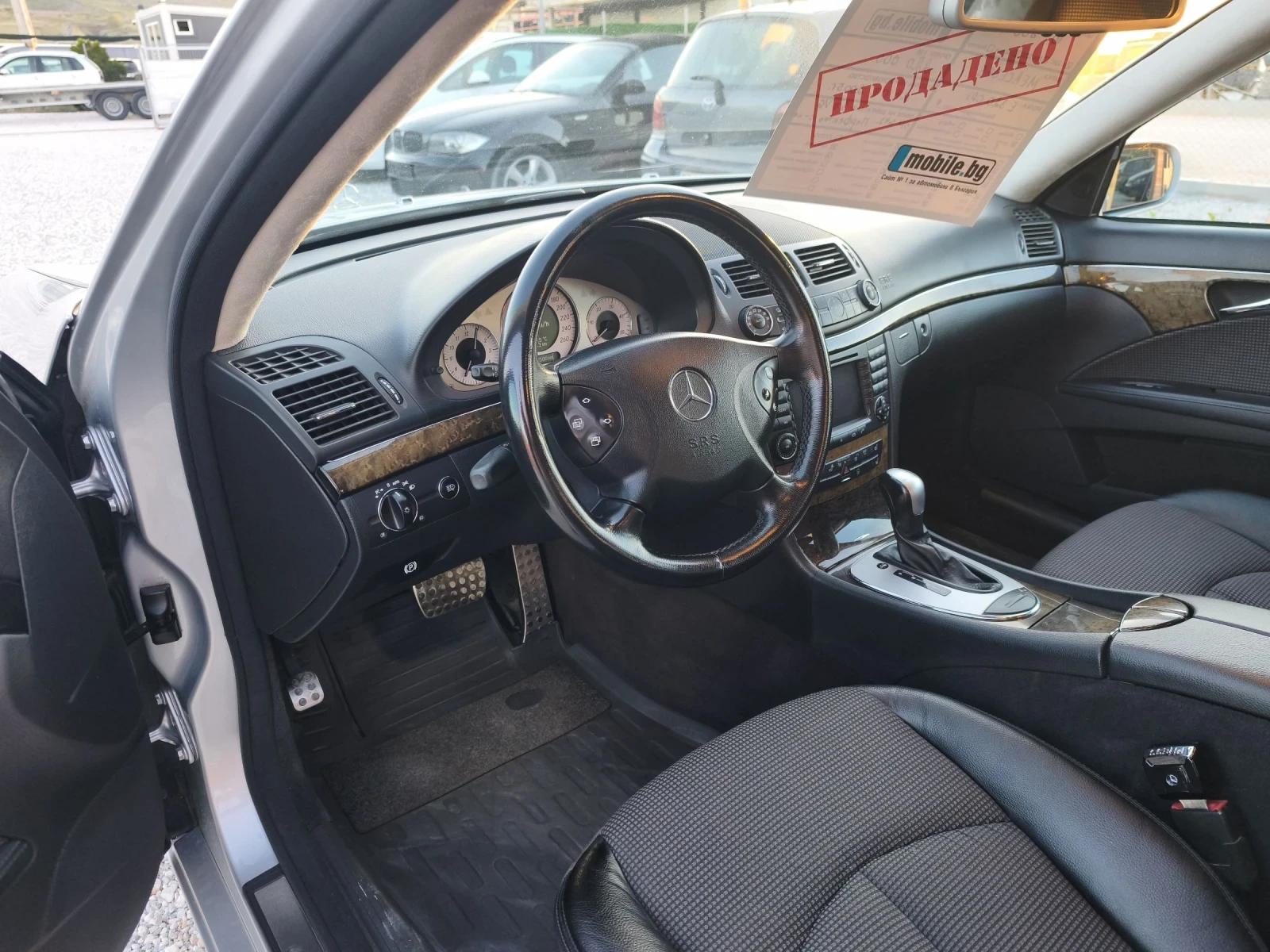 Mercedes-Benz E 320 3.0 V6, снимка 11 - Автомобили и джипове - 54322873