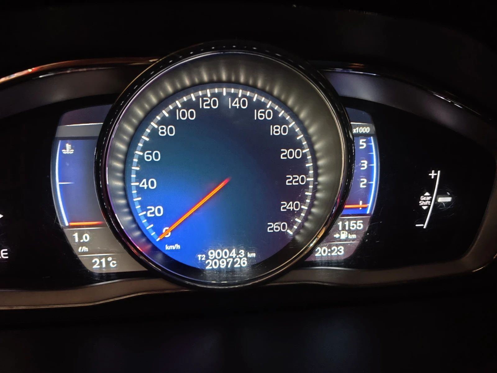 Volvo V60, снимка 12 - Автомобили и джипове - 54812056