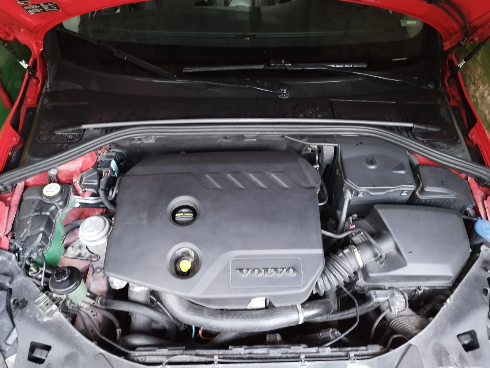 Volvo V60, снимка 11 - Автомобили и джипове - 54812056