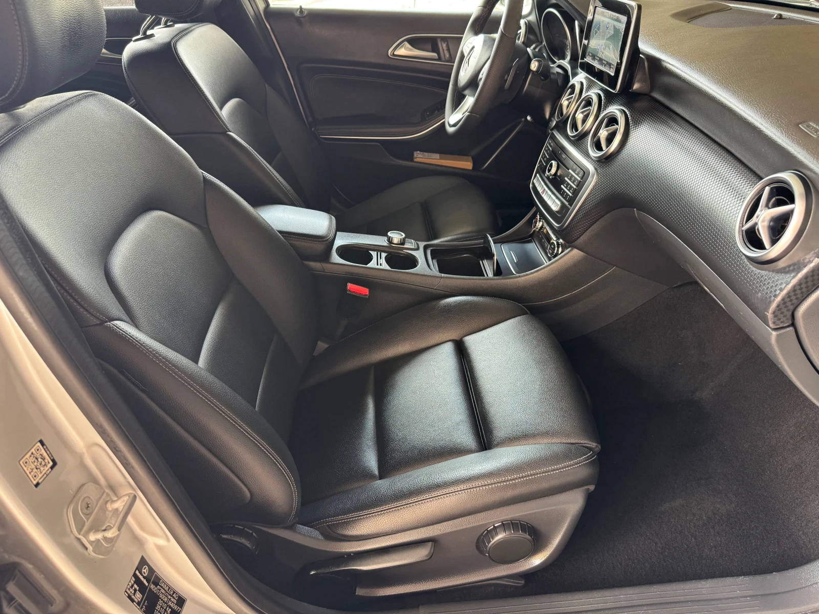 Mercedes-Benz A 200 2, 2 CDi* FACE LIFT* EURO 6* РЕАЛНИ КМ, снимка 14 - Автомобили и джипове - 54869195