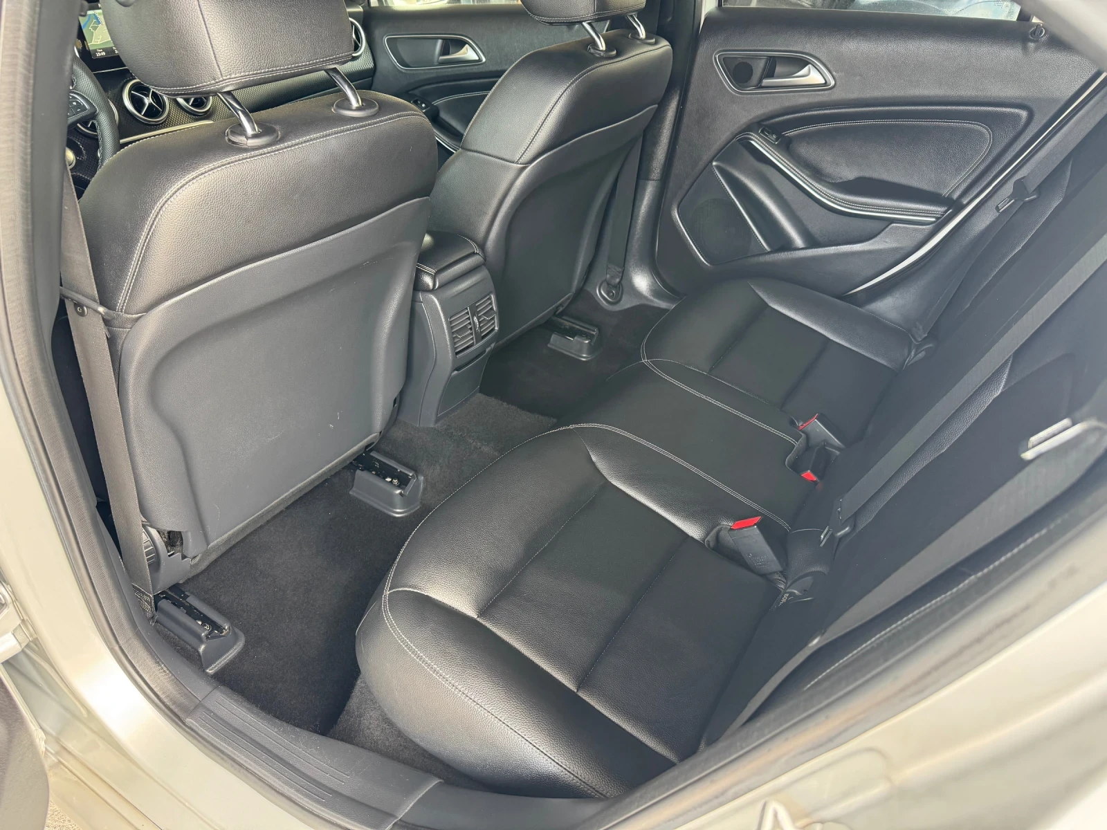 Mercedes-Benz A 200 2, 2 CDi* FACE LIFT* EURO 6* РЕАЛНИ КМ, снимка 17 - Автомобили и джипове - 54869195