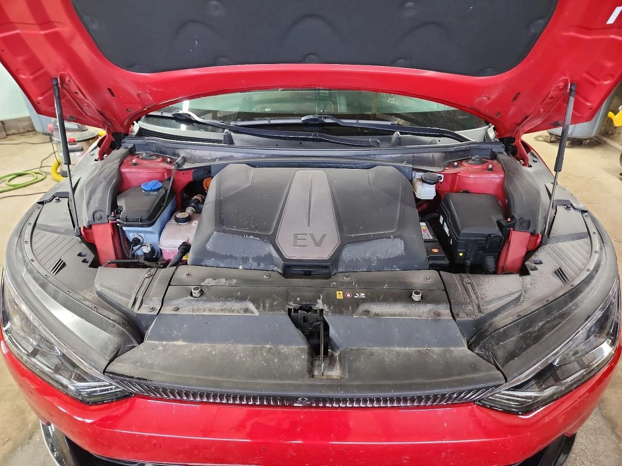 Kia EV6 0.0l Wind, снимка 11 - Автомобили и джипове - 54906592