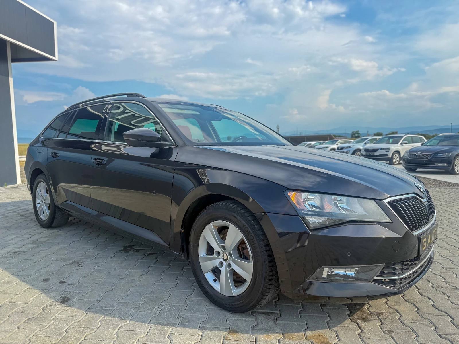 Skoda Superb 1.6 TDI 120 ks Собствен лизинг !!!, снимка 3 - Автомобили и джипове - 55003998