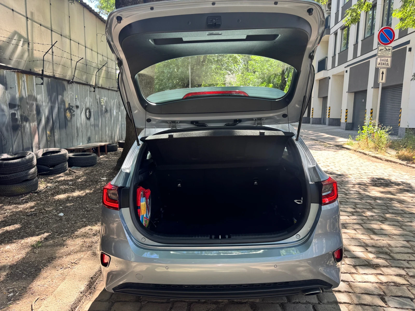 Kia Ceed, снимка 4 - Автомобили и джипове - 55220739
