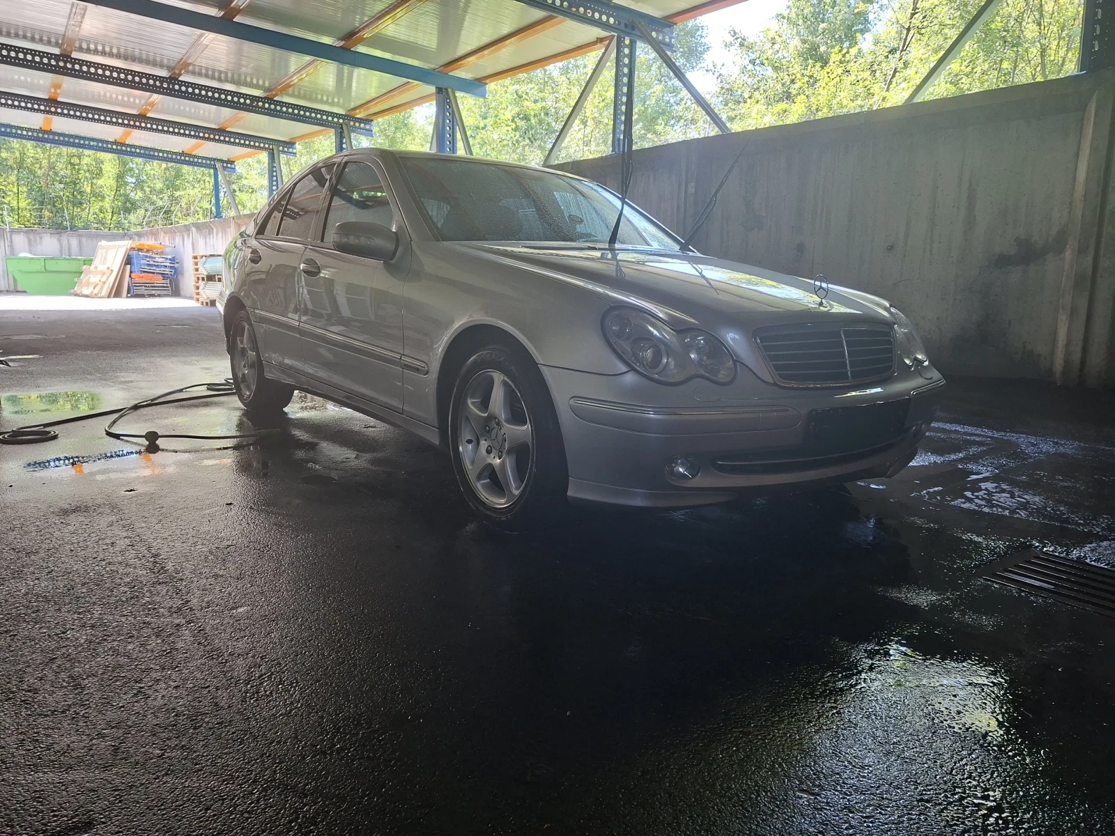 Mercedes-Benz C 220