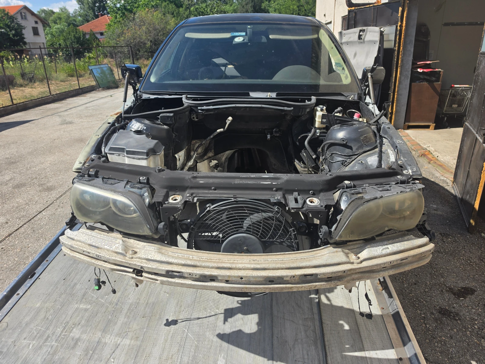 BMW 330 Е46 3д 184 Автомат, снимка 9 - Автомобили и джипове - 55607797