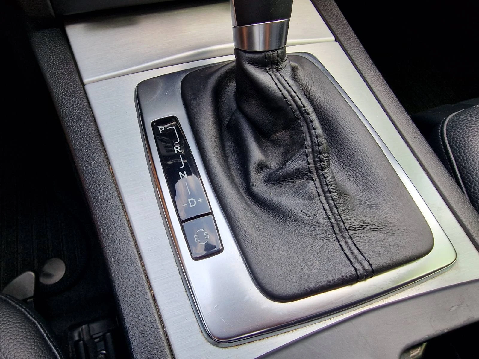 Mercedes-Benz C 350, снимка 14 - Автомобили и джипове - 55654437