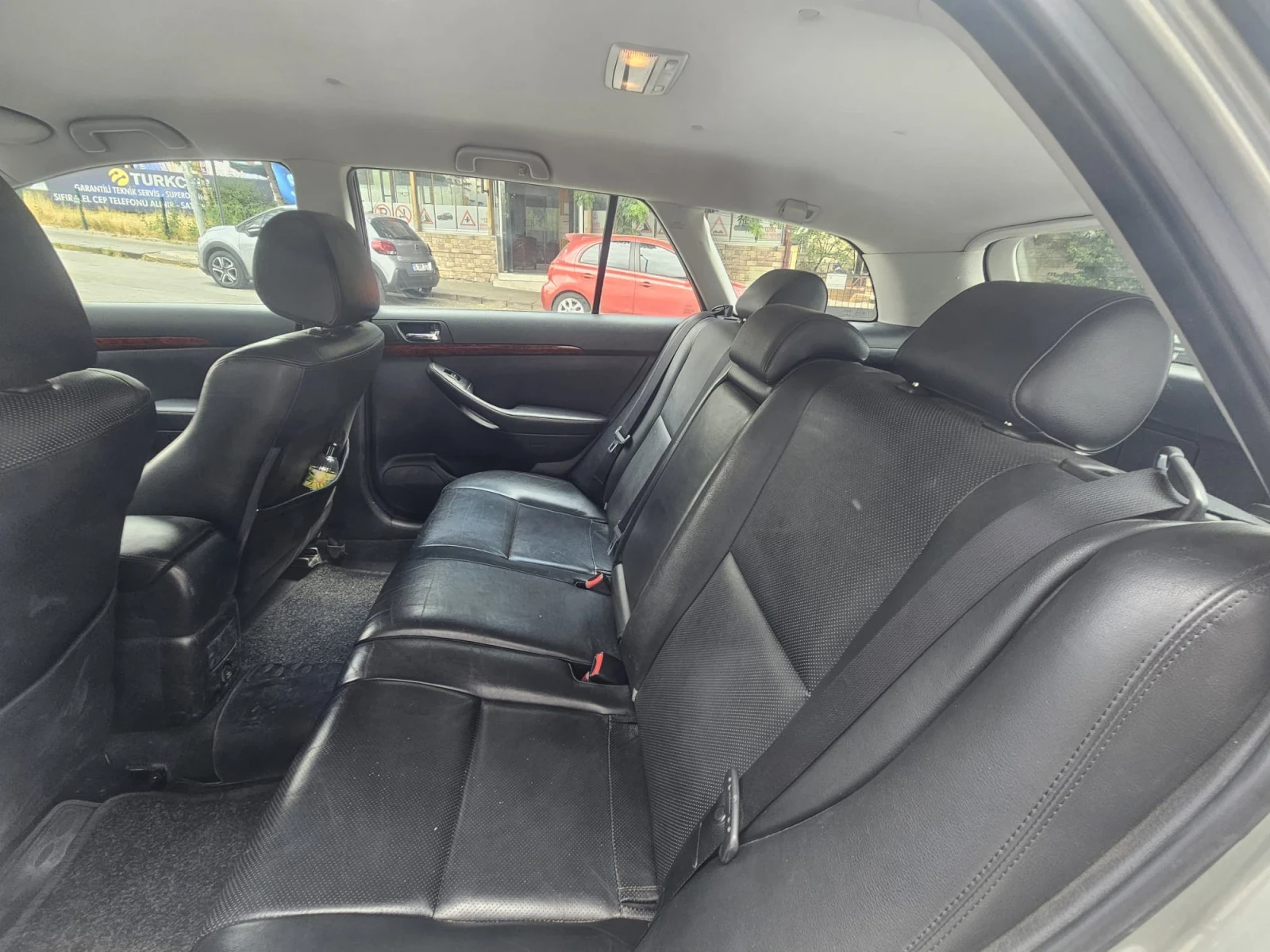 Toyota Avensis 2, 2 Германия , снимка 14 - Автомобили и джипове - 55932386
