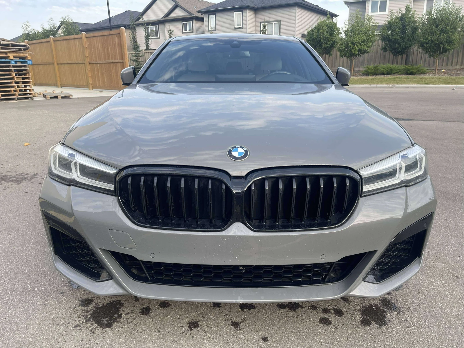 BMW 530E * xDrive * Plug In Hybrid * Фиксирана цена до БГ *, снимка 2 - Автомобили и джипове - 55938472