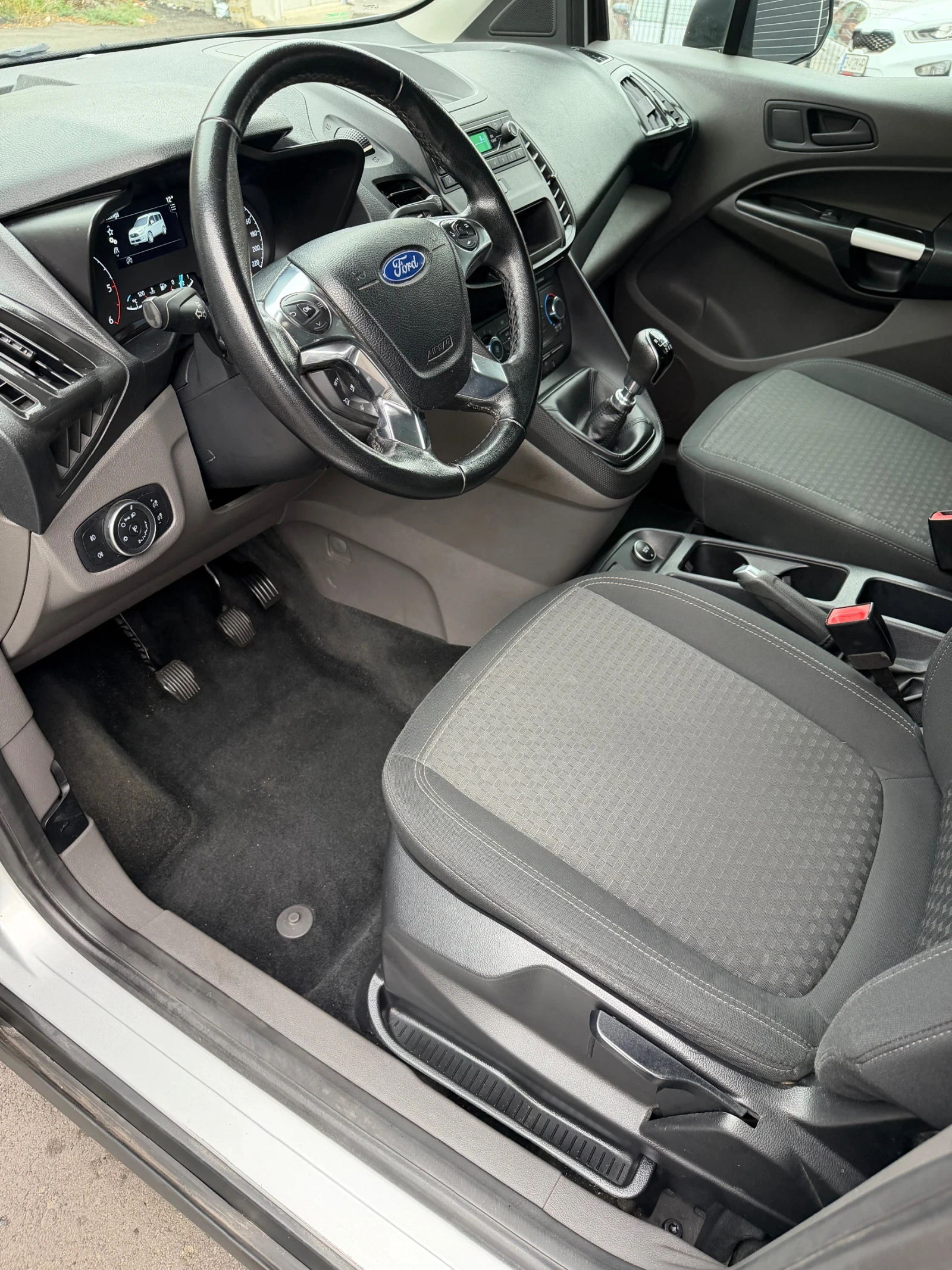 Ford Connect, снимка 7 - Автомобили и джипове - 56668901