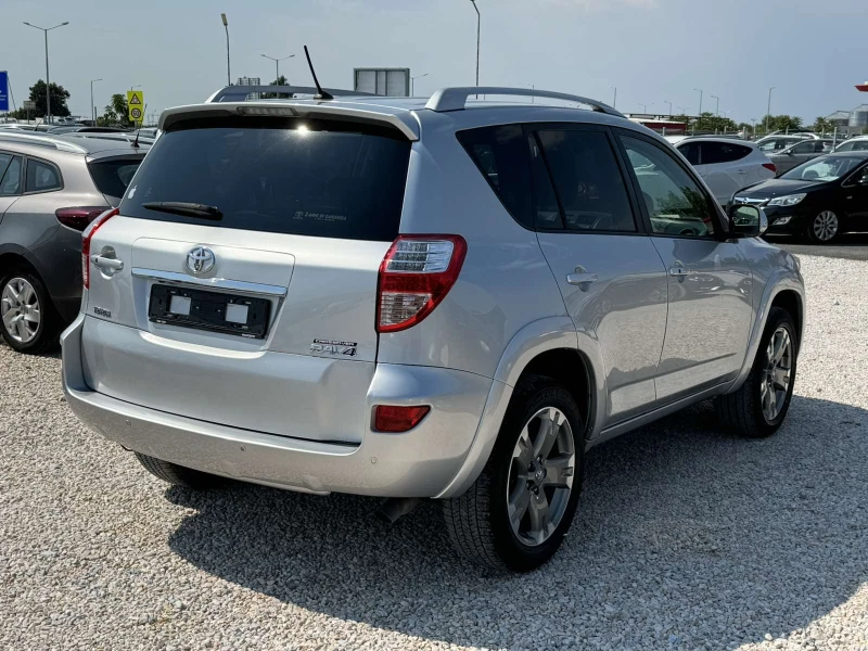 Toyota Rav4 2.2D4D 150KS, снимка 4 - Автомобили и джипове - 46918957