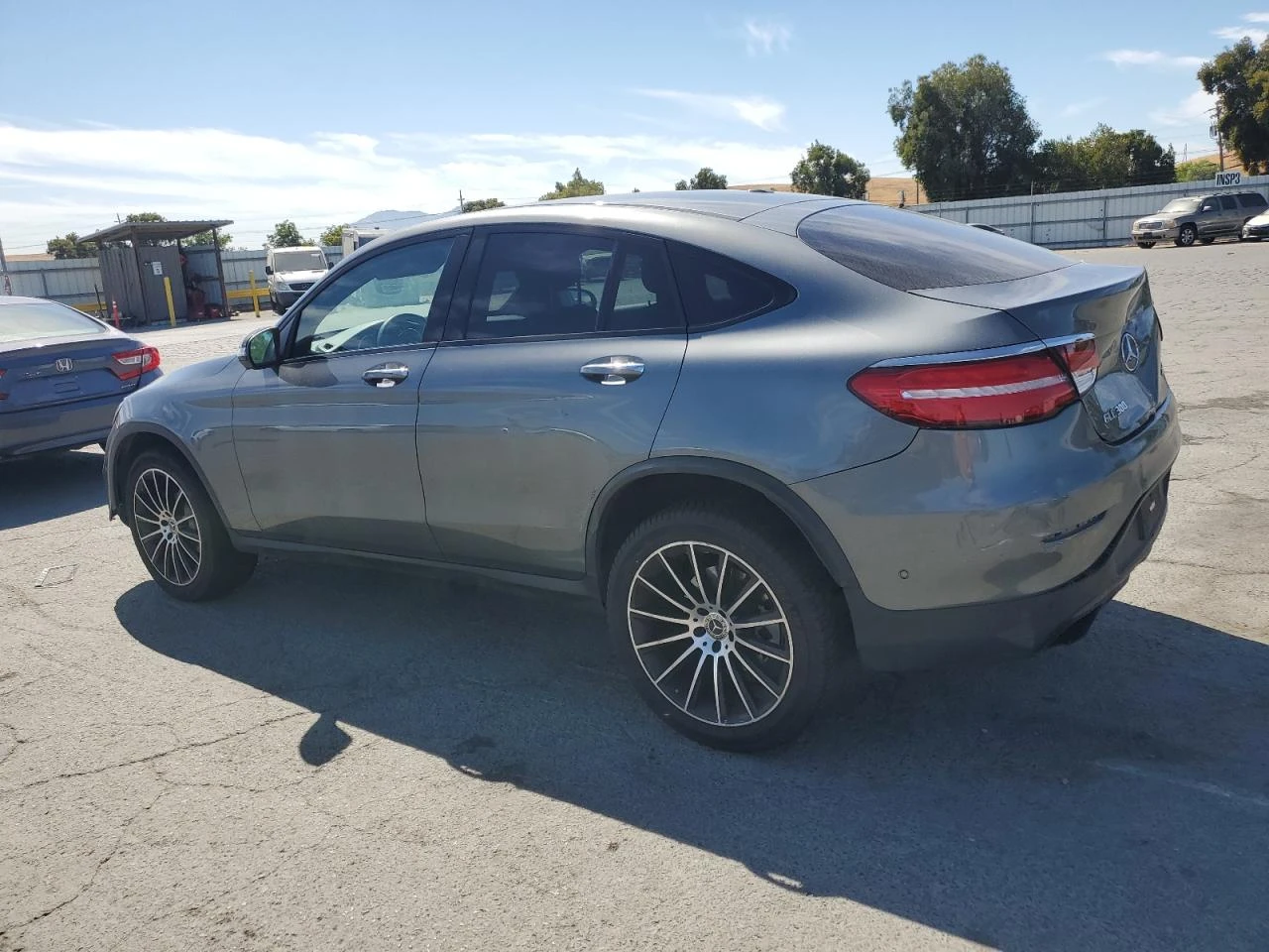Mercedes-Benz GLC 300 4MATIC/ШИБЕДАХ/BURMESTER/ПОДГРЕВ/ВИДЕО НА МОТОРА - изображение 6
