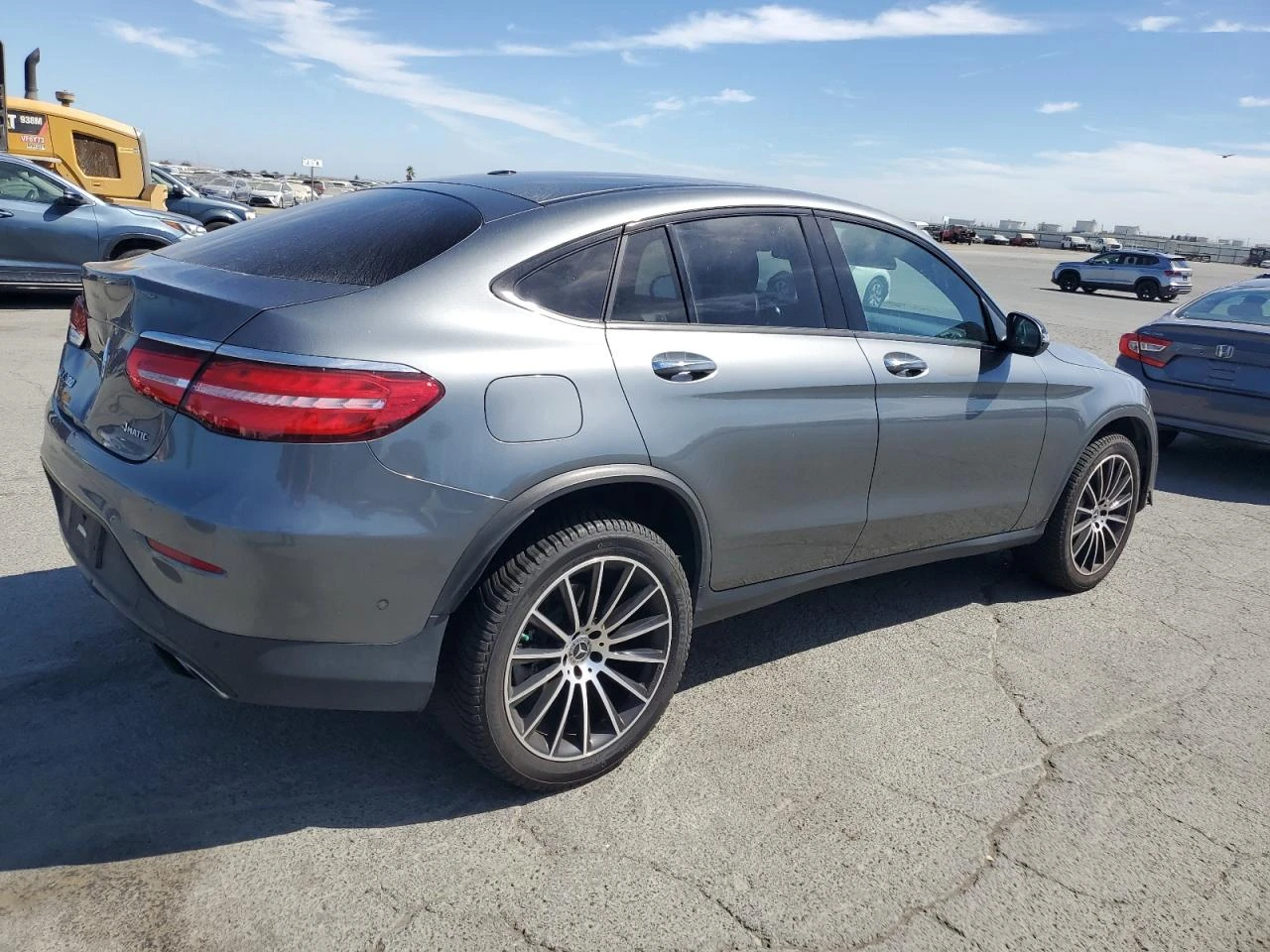 Mercedes-Benz GLC 300 4MATIC/ШИБЕДАХ/BURMESTER/ПОДГРЕВ/ВИДЕО НА МОТОРА - изображение 4