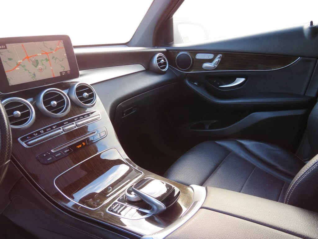 Mercedes-Benz GLC АвтоКредит* (ЦЕНА ДО БГ), снимка 9 - Автомобили и джипове - 53999804