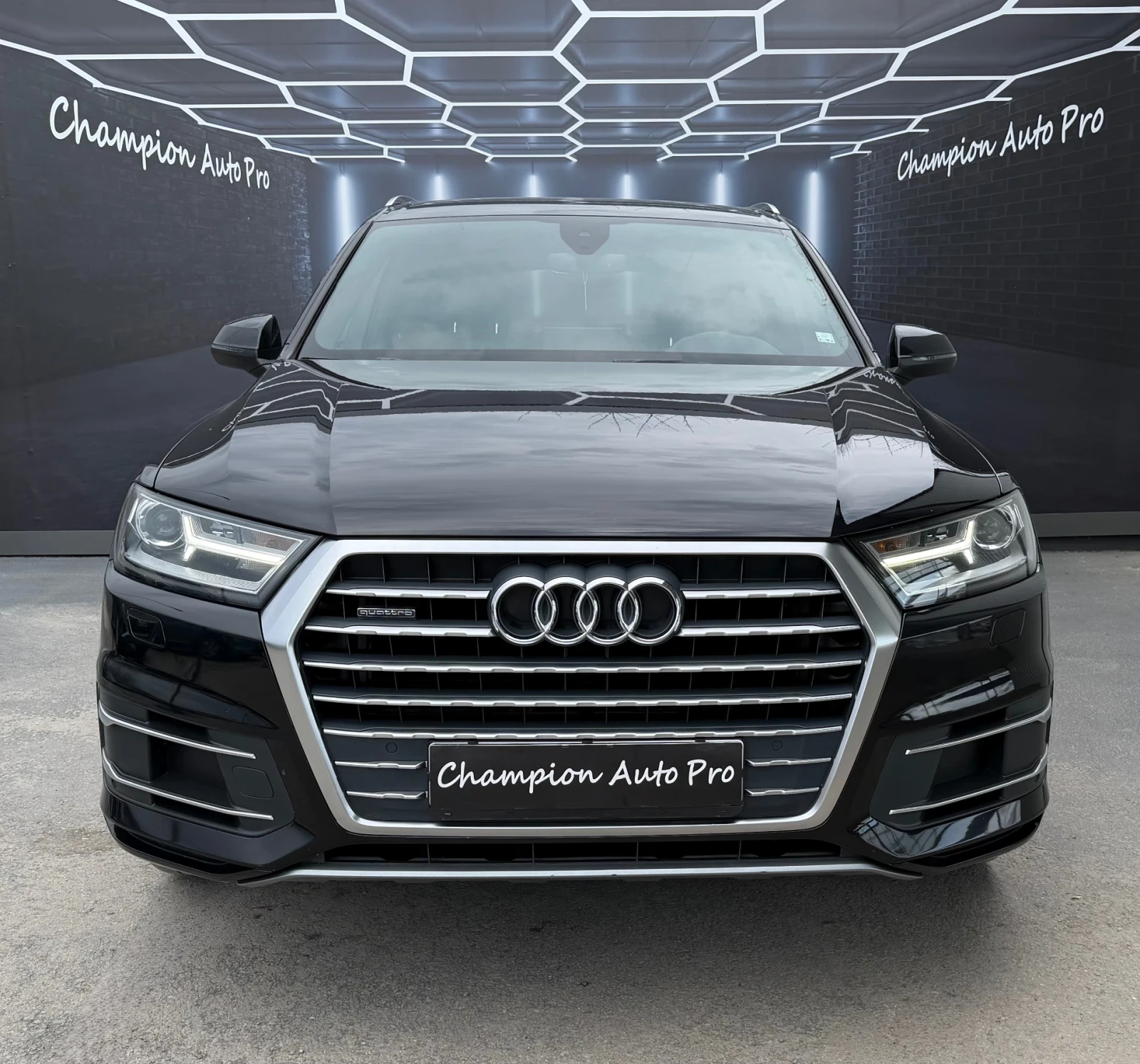 Audi Q7 S-Line, снимка 2 - Автомобили и джипове - 54255392