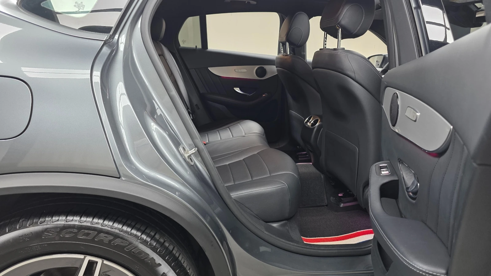 Mercedes-Benz GLC 220 d 4MATIC Coupe, снимка 10 - Автомобили и джипове - 55466457