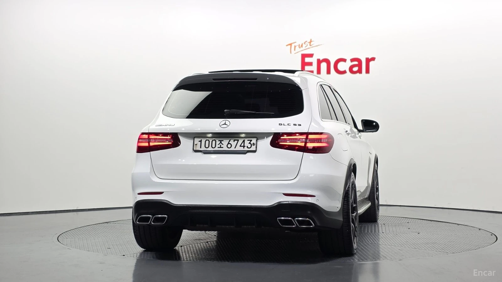 Mercedes-Benz GLC 63 AMG* КОЖА* НАВИ* ПАНО* 360* HUD, снимка 4 - Автомобили и джипове - 55467918