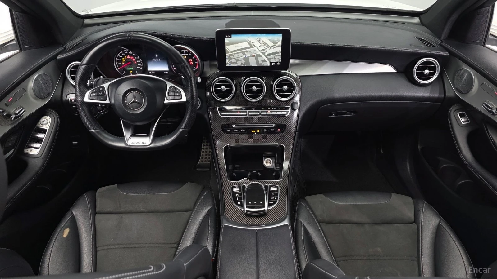 Mercedes-Benz GLC 63 AMG* КОЖА* НАВИ* ПАНО* 360* HUD, снимка 5 - Автомобили и джипове - 55467918