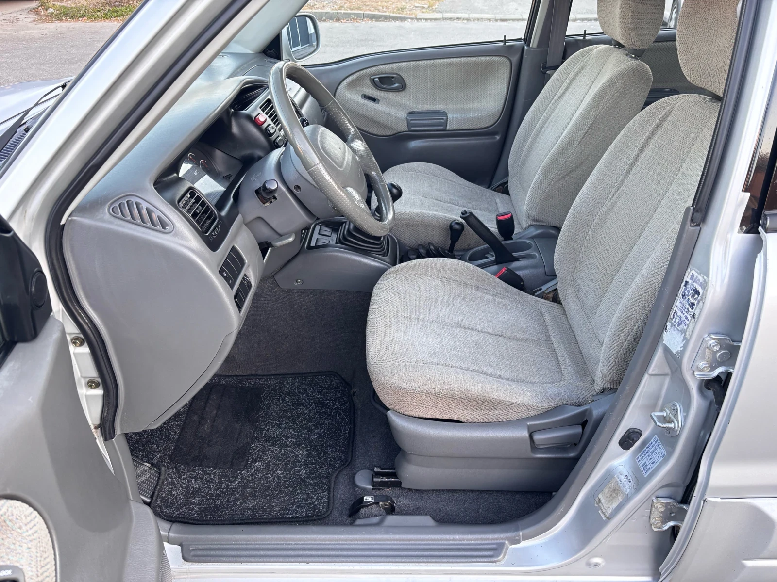 Suzuki Grand vitara 2.0TD * Климатик* Италия, снимка 9 - Автомобили и джипове - 55657603