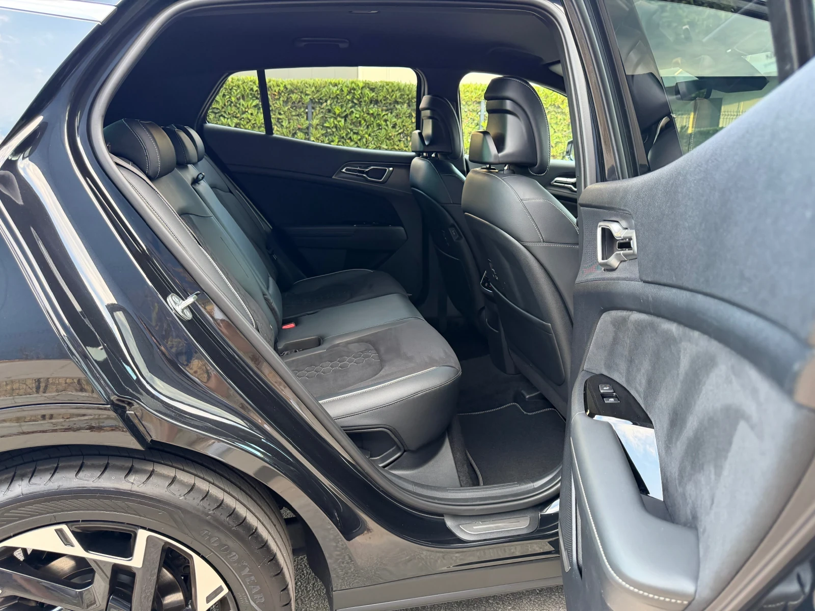 Kia Sportage GT-Line 1.6 CRDi ХИБРИД/ПОДГРЕВ/DISTRONIC/98.600км, снимка 11 - Автомобили и джипове - 55930418