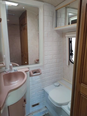 �������� Eldis Furicano | Mobile.bg � ����� ������ 12