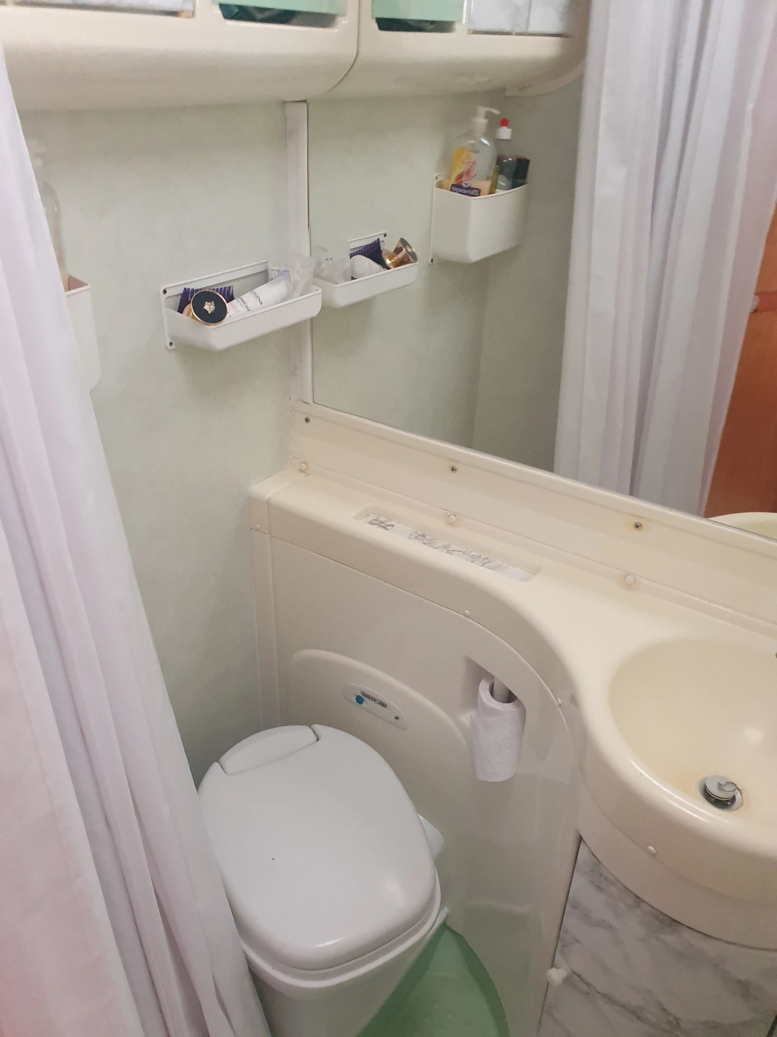 Кемпер Euramobil Fiat Ducato, снимка 13 - Каравани и кемпери - 53769860