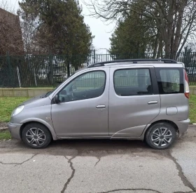 Toyota Yaris verso Toyota Yaris Verso 1.3 16V VVT-i (фейслифт), снимка 2